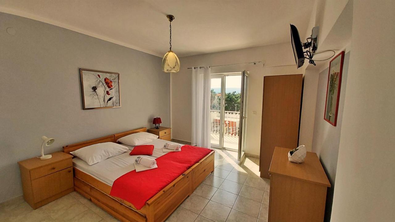 Apartments Mandalinic Omiš Buitenkant foto