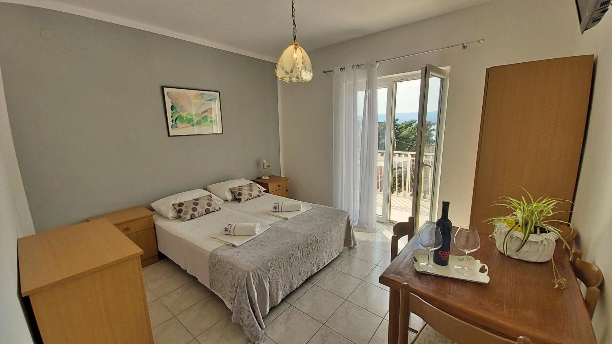 Apartments Mandalinic Omiš Buitenkant foto