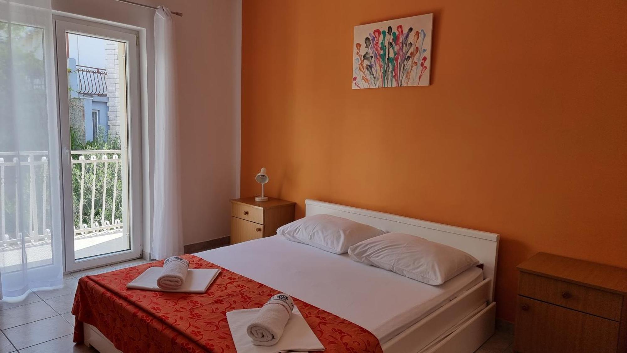 Apartments Mandalinic Omiš Buitenkant foto