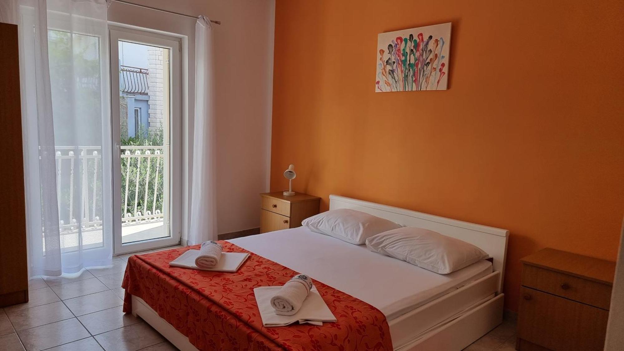 Apartments Mandalinic Omiš Buitenkant foto